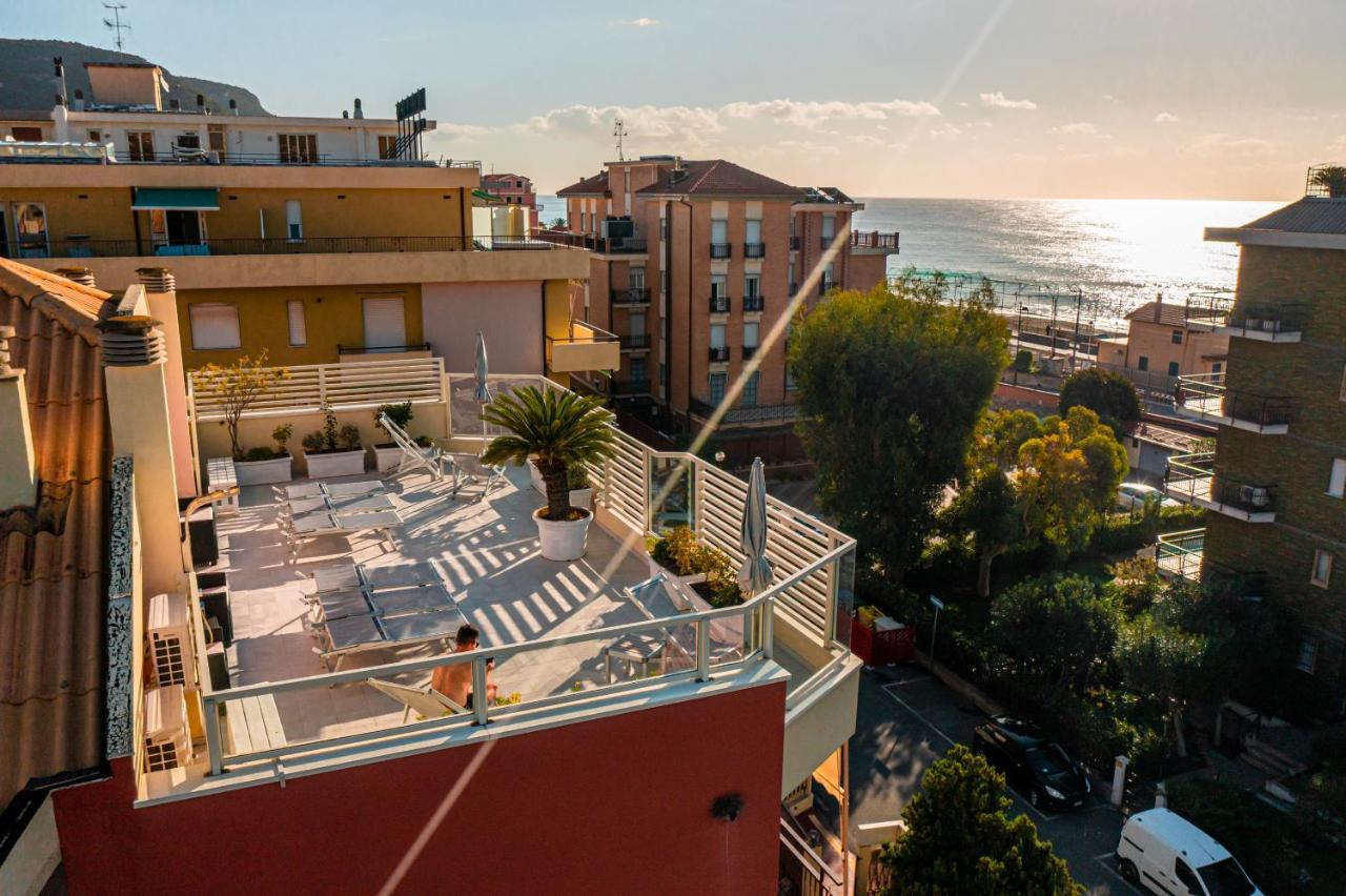 Ligure Residence Pietra Ligure Exterior photo